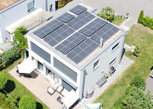Referenz_Flachdach Solaranlage PLANO EFH Biberist Solothurn von ENPRO Energiearchitekten AG Brugg Aargau